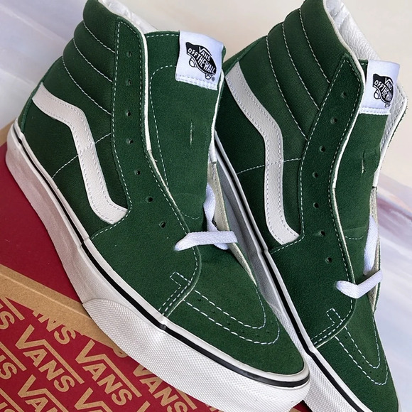 Vans WMNS Sk8-Hi
Color Theory Greener Past
VN0005U96QU
Sneakers - Picture 7 of 16
